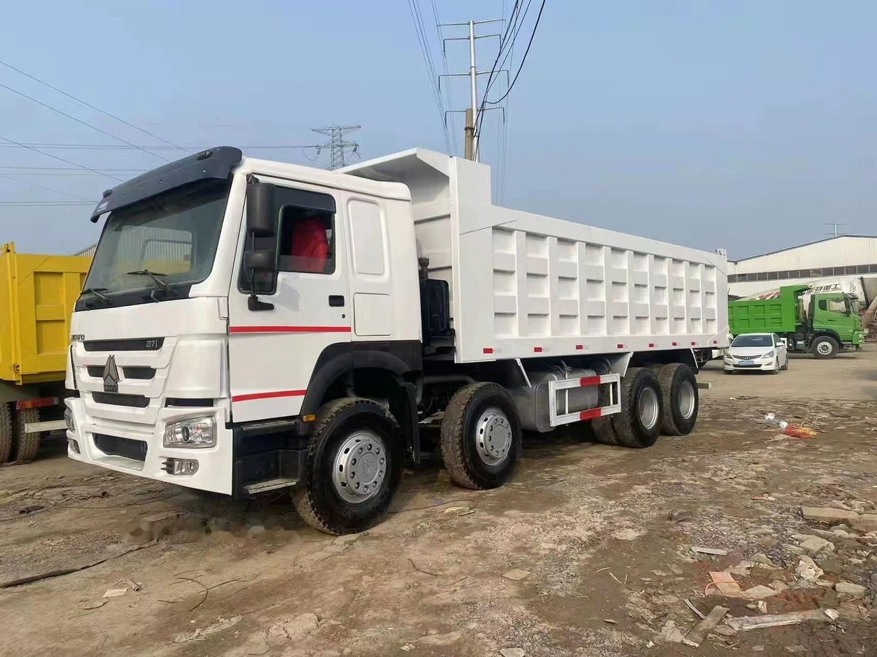 SINOTRUK HOWO 371 Tipper truck - Kipper vrachtwagen: afbeelding 1 SINOTRUK HOWO 371 Tipper truck - Kipper vrachtwagen: afbeelding 1