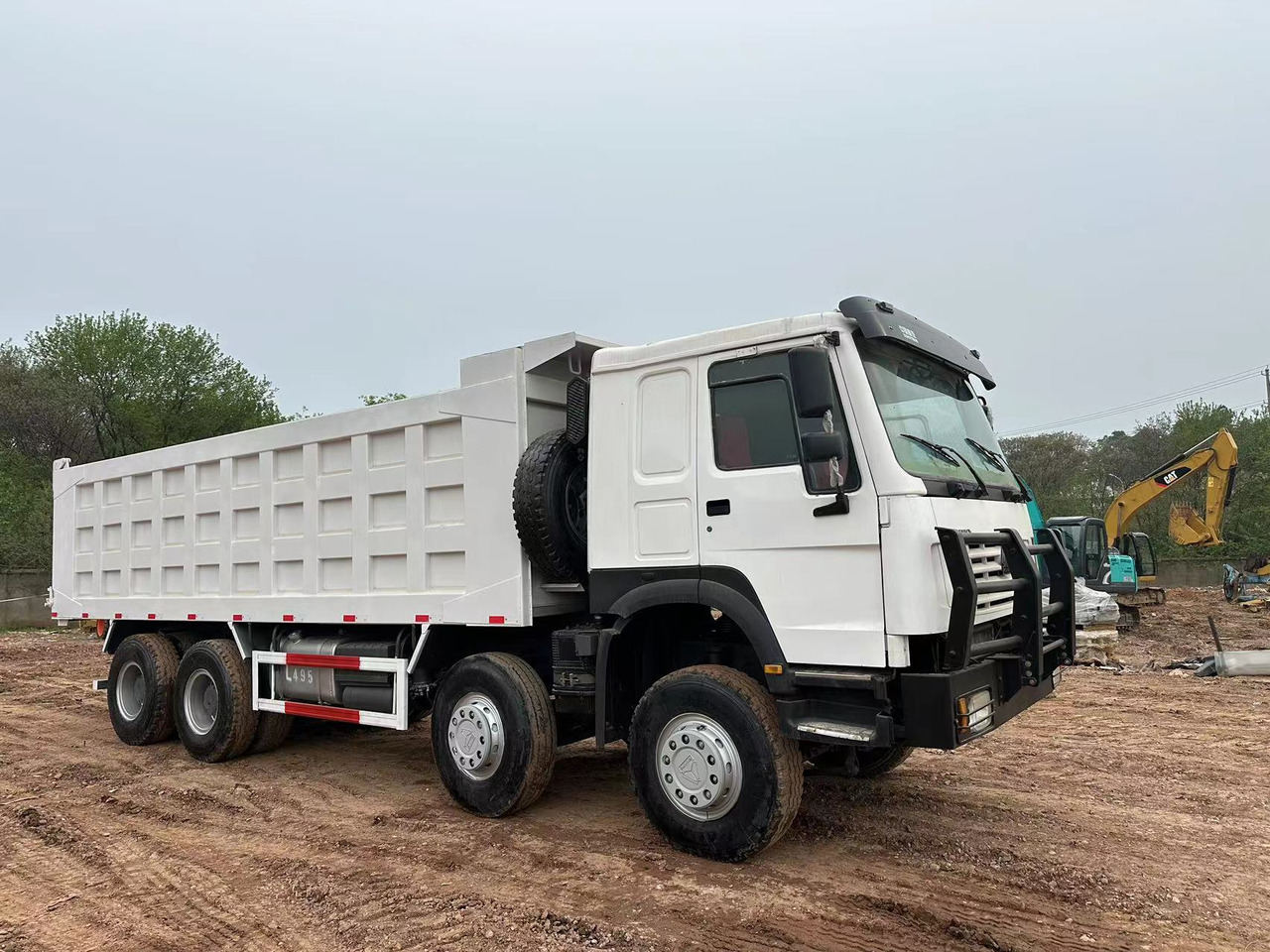 SINOTRUK HOWO 371 with Bumper - Kipper vrachtwagen: afbeelding 5 SINOTRUK HOWO 371 with Bumper - Kipper vrachtwagen: afbeelding 5