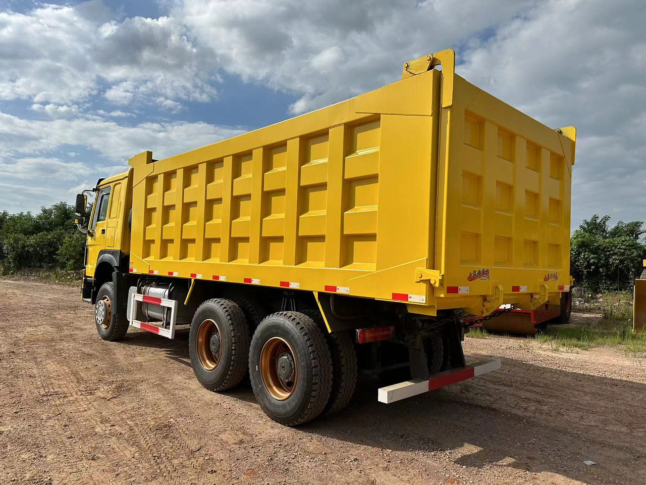 SINOTRUK Howo 371 Dump truck - Kipper vrachtwagen: afbeelding 5 SINOTRUK Howo 371 Dump truck - Kipper vrachtwagen: afbeelding 5