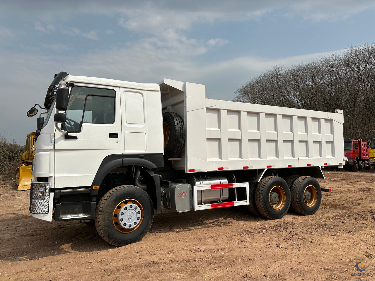 SINOTRUK Howo Dump truck 371 - Kipper vrachtwagen: afbeelding 2 SINOTRUK Howo Dump truck 371 - Kipper vrachtwagen: afbeelding 2