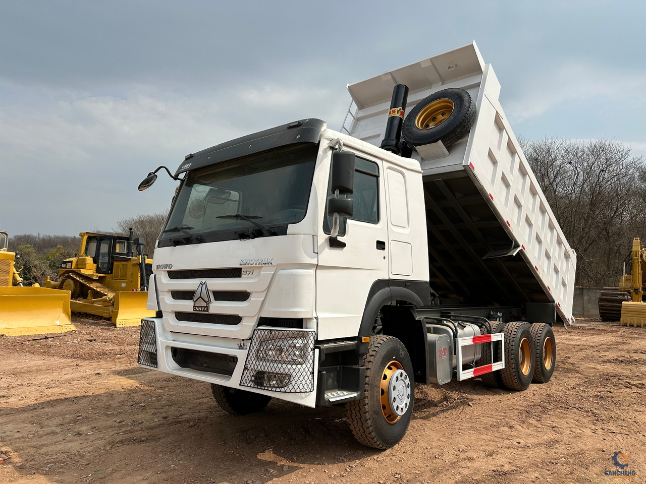SINOTRUK Howo Dump truck 371 - Kipper vrachtwagen: afbeelding 1 SINOTRUK Howo Dump truck 371 - Kipper vrachtwagen: afbeelding 1
