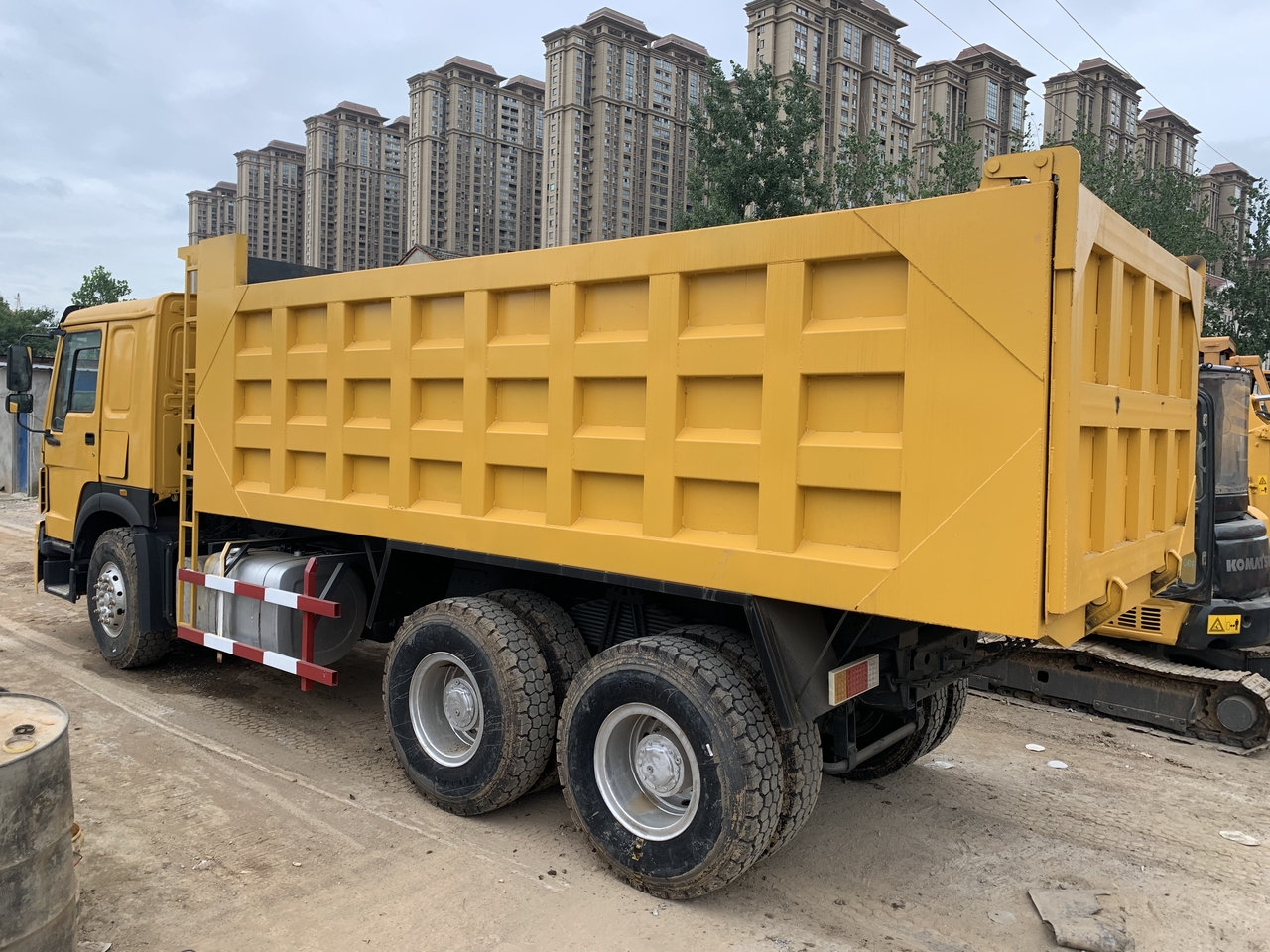 SINOTRUK Howo Dump truck 371 - Kipper vrachtwagen: afbeelding 4 SINOTRUK Howo Dump truck 371 - Kipper vrachtwagen: afbeelding 4