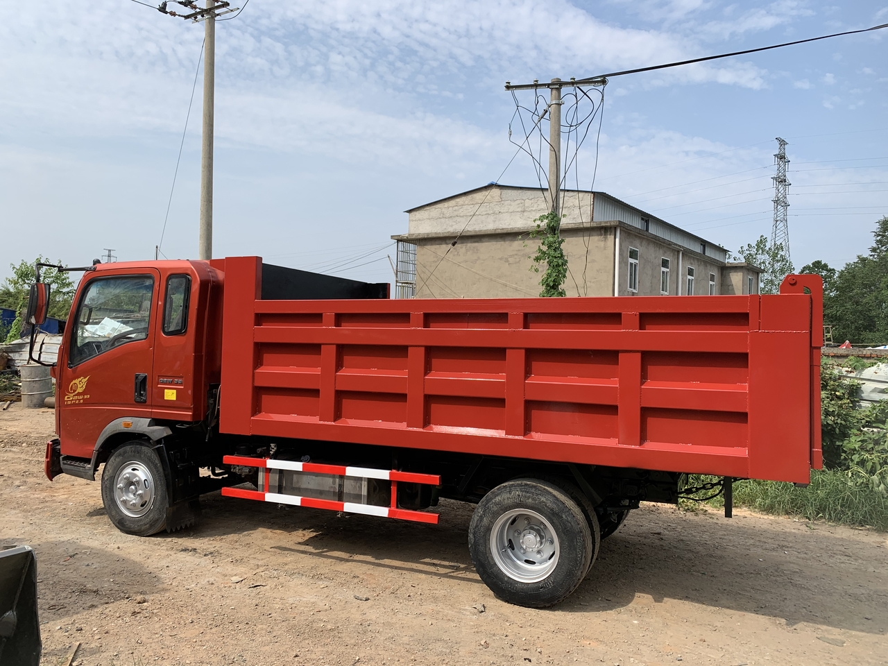 SINOTRUK Howo Dump truck 4x2 - Kipper vrachtwagen: afbeelding 4 SINOTRUK Howo Dump truck 4x2 - Kipper vrachtwagen: afbeelding 4