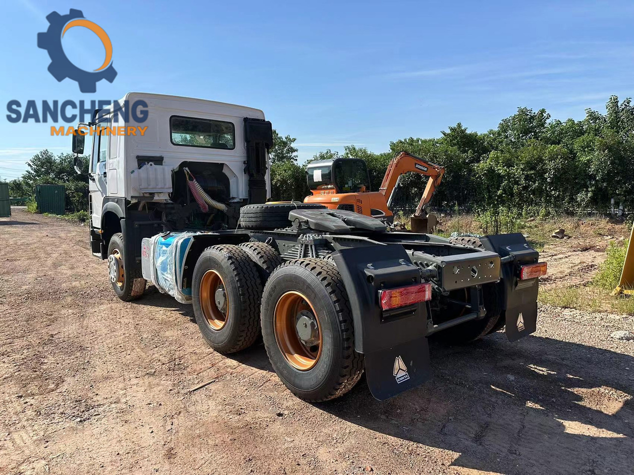 SINOTRUK HOWO Truck Head 371 - Trekker: afbeelding 5 SINOTRUK HOWO Truck Head 371 - Trekker: afbeelding 5