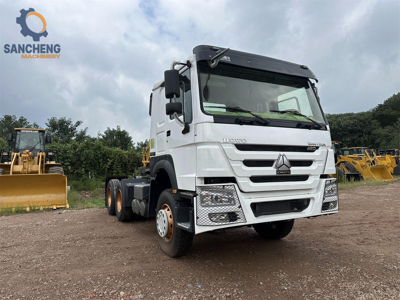 SINOTRUK Howo tractor unit 420hp - Trekker: afbeelding 1 SINOTRUK Howo tractor unit 420hp - Trekker: afbeelding 1