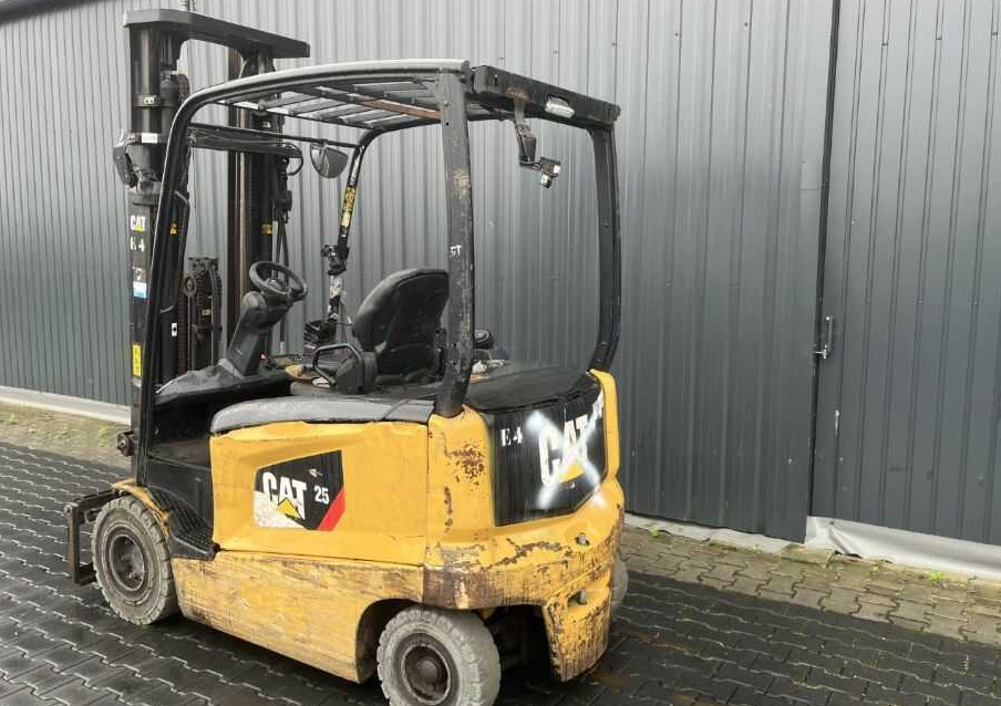 CAT Lift Trucks EP25CN - Elektrische heftruck: afbeelding 3 CAT Lift Trucks EP25CN - Elektrische heftruck: afbeelding 3