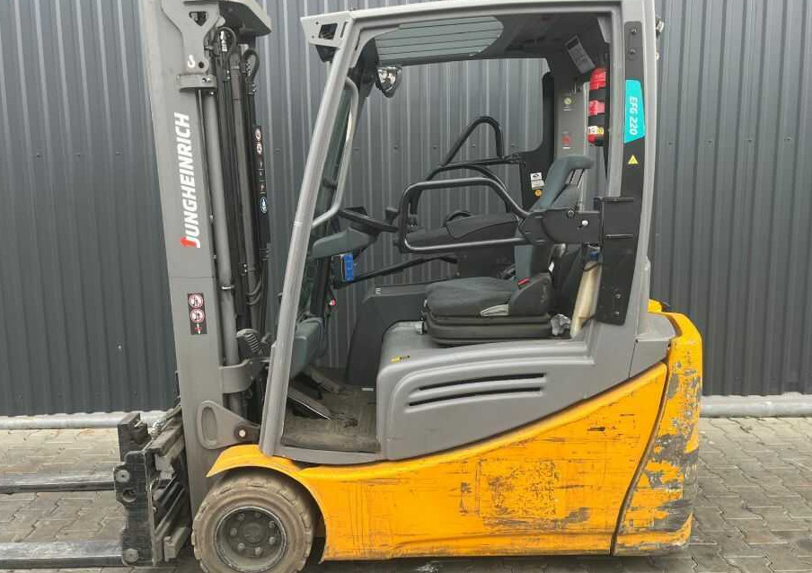Jungheinrich EFG220 - Elektrische heftruck: afbeelding 2 Jungheinrich EFG220 - Elektrische heftruck: afbeelding 2