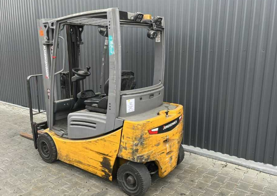 Jungheinrich EFG318 - Elektrische heftruck: afbeelding 3 Jungheinrich EFG318 - Elektrische heftruck: afbeelding 3