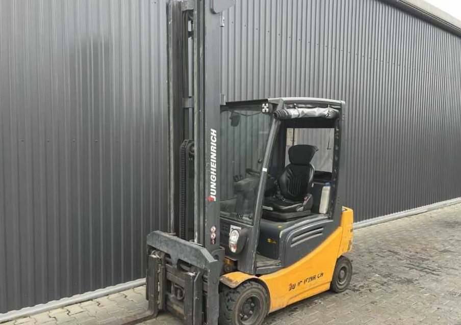 Jungheinrich EFG318k - Elektrische heftruck: afbeelding 1 Jungheinrich EFG318k - Elektrische heftruck: afbeelding 1