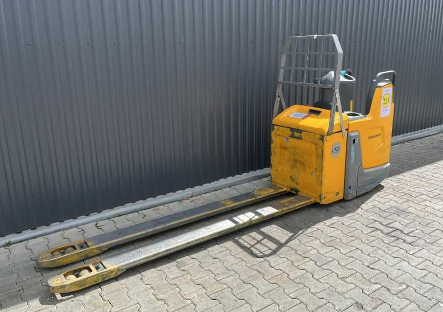 Jungheinrich ERE225 - Palletwagen: afbeelding 1 Jungheinrich ERE225 - Palletwagen: afbeelding 1