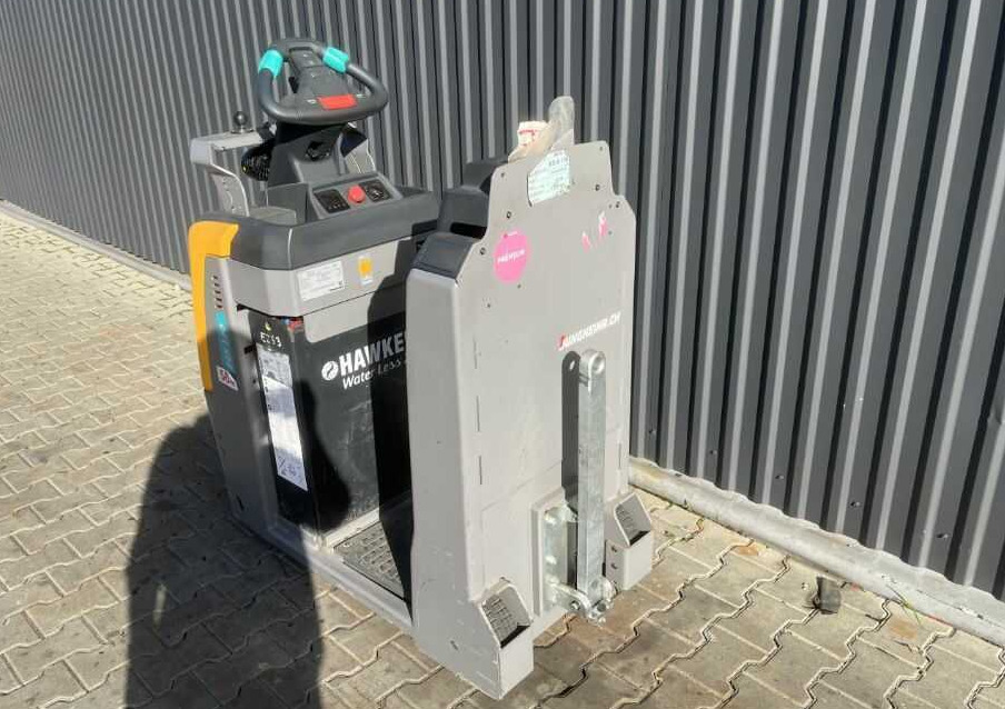 Jungheinrich EZS130 - Elektrische trekker: afbeelding 3 Jungheinrich EZS130 - Elektrische trekker: afbeelding 3