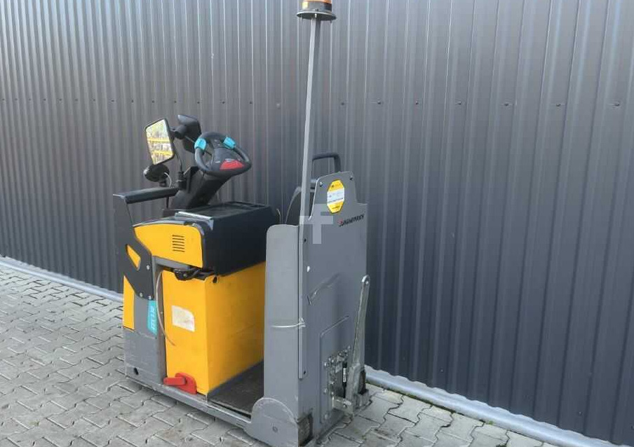Jungheinrich EZS130 - Elektrische trekker: afbeelding 3 Jungheinrich EZS130 - Elektrische trekker: afbeelding 3
