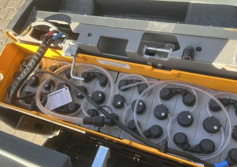 Elektrische trekker Jungheinrich EZS350: afbeelding 6
