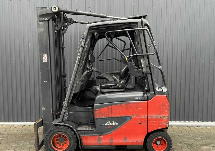 Linde E30H-01/600 - Elektrische heftruck: afbeelding 4 Linde E30H-01/600 - Elektrische heftruck: afbeelding 4