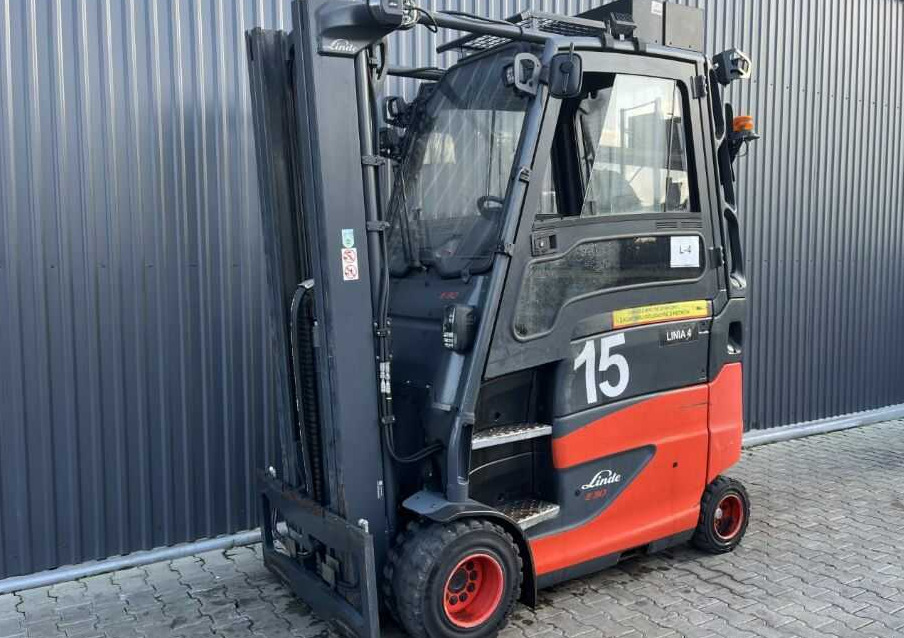 Linde E30HL-01/600 - Elektrische heftruck: afbeelding 1 Linde E30HL-01/600 - Elektrische heftruck: afbeelding 1