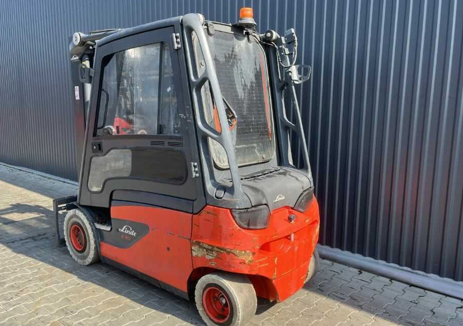 Linde E30L-01 - Elektrische heftruck: afbeelding 3 Linde E30L-01 - Elektrische heftruck: afbeelding 3