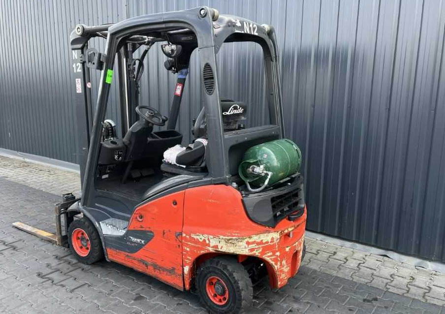 Linde H14T-01 - LPG heftruck: afbeelding 3 Linde H14T-01 - LPG heftruck: afbeelding 3