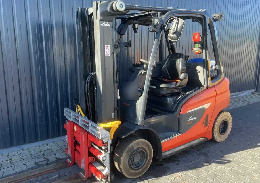 Linde H20T-01/600 - LPG heftruck: afbeelding 1 Linde H20T-01/600 - LPG heftruck: afbeelding 1
