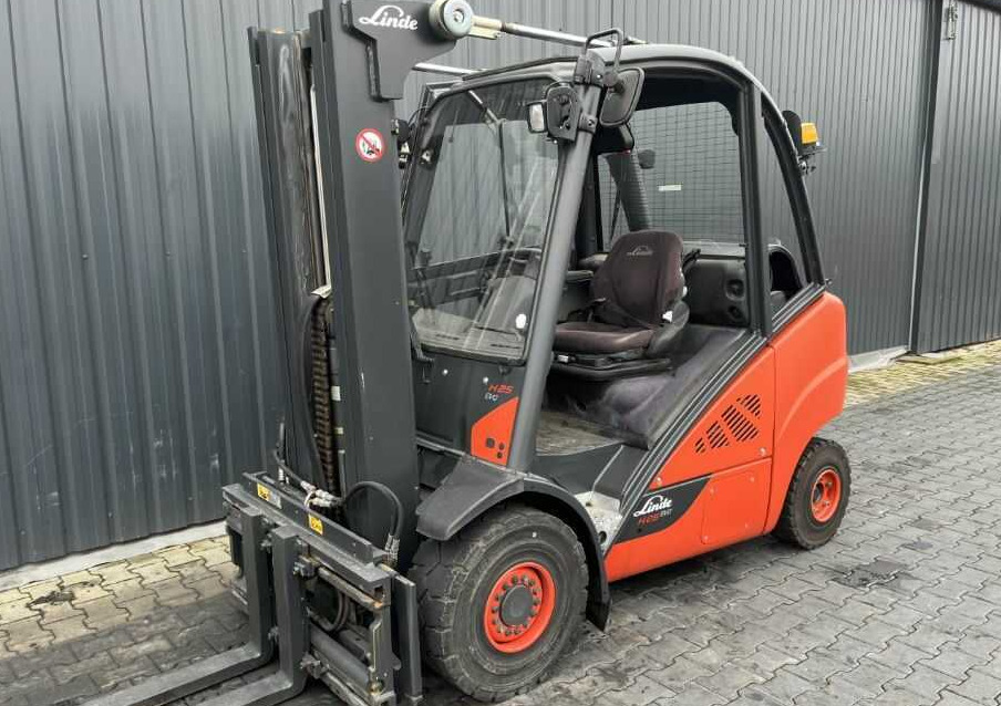 Linde H25T-02/600 - LPG heftruck: afbeelding 1 Linde H25T-02/600 - LPG heftruck: afbeelding 1
