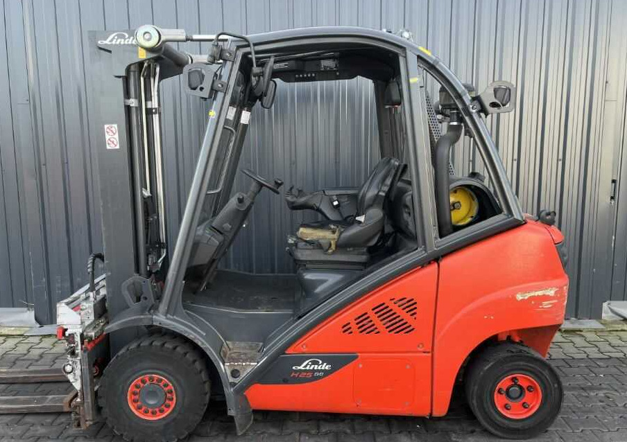 Linde H25T-02 - LPG heftruck: afbeelding 2 Linde H25T-02 - LPG heftruck: afbeelding 2