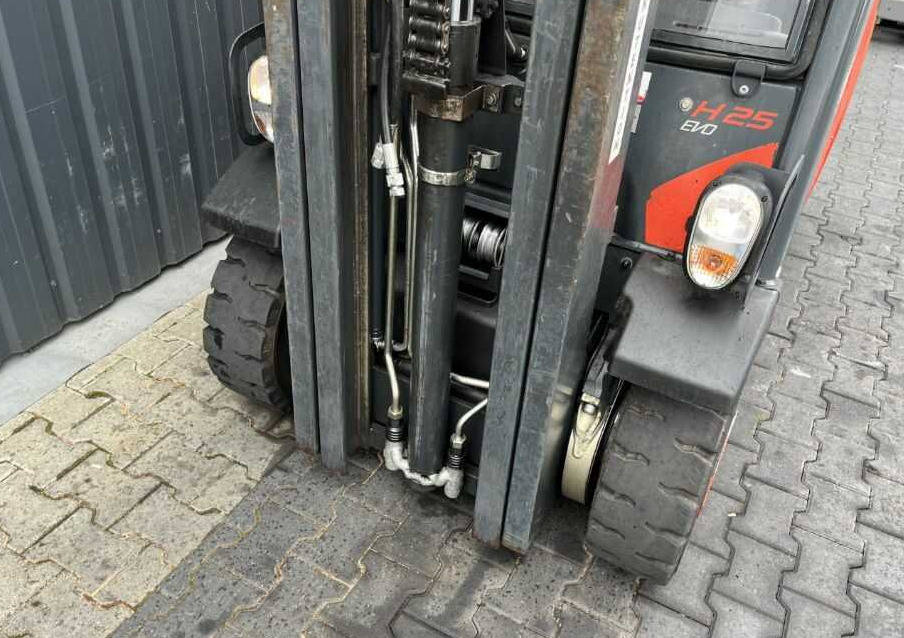 LPG heftruck Linde H25T-02: afbeelding 8