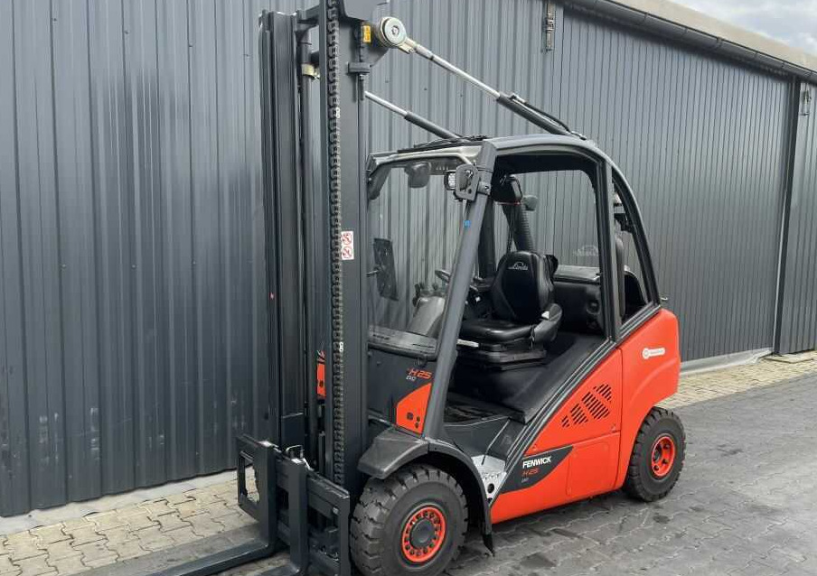 Linde H25T-02 - LPG heftruck: afbeelding 1 Linde H25T-02 - LPG heftruck: afbeelding 1