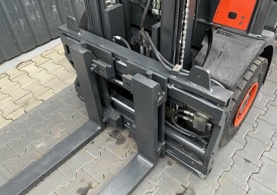 Linde H30D-01 - Diesel heftruck: afbeelding 1 Linde H30D-01 - Diesel heftruck: afbeelding 1