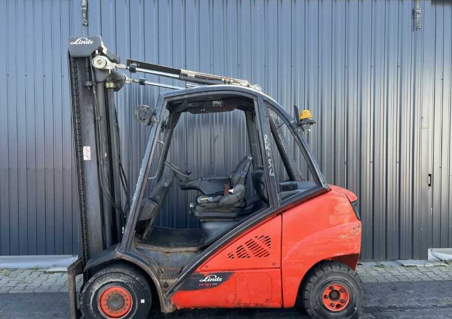 Linde H35D-02 - Diesel heftruck: afbeelding 2 Linde H35D-02 - Diesel heftruck: afbeelding 2