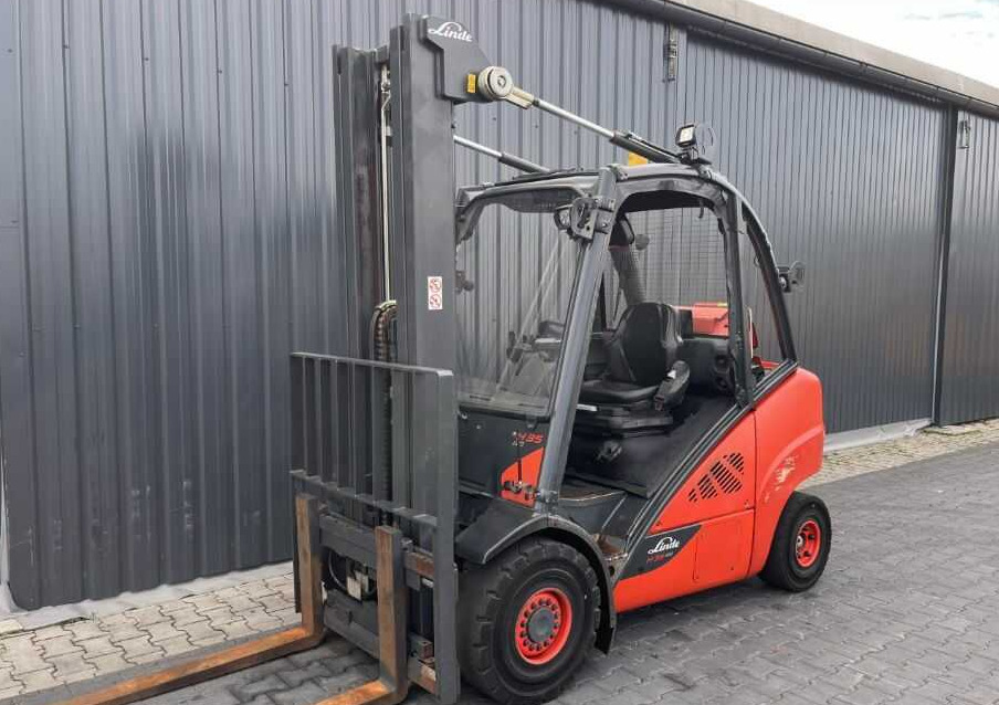 Linde H35T-02 - LPG heftruck: afbeelding 1 Linde H35T-02 - LPG heftruck: afbeelding 1