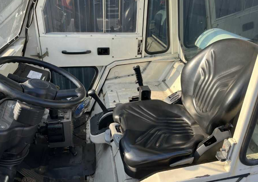 Toyota 2TG20 - Elektrische trekker: afbeelding 4 Toyota 2TG20 - Elektrische trekker: afbeelding 4