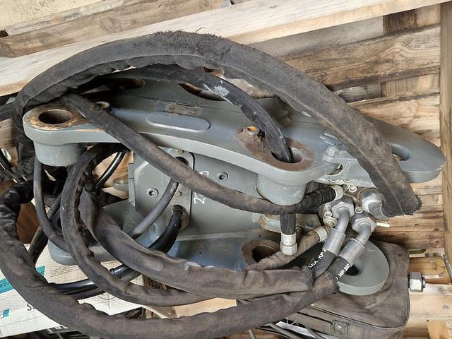 Liebherr SW33 - Bouwmachine: afbeelding 2 Liebherr SW33 - Bouwmachine: afbeelding 2