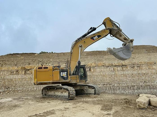 Caterpillar 374 LME - Graafmachine: afbeelding 1 Caterpillar 374 LME - Graafmachine: afbeelding 1