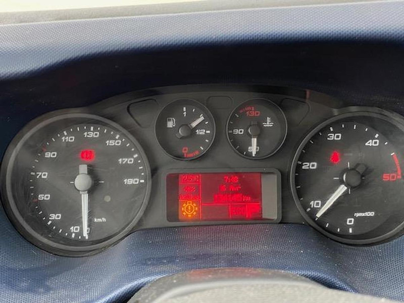 Iveco 35C18 - Kipper vrachtwagen: afbeelding 1 Iveco 35C18 - Kipper vrachtwagen: afbeelding 1