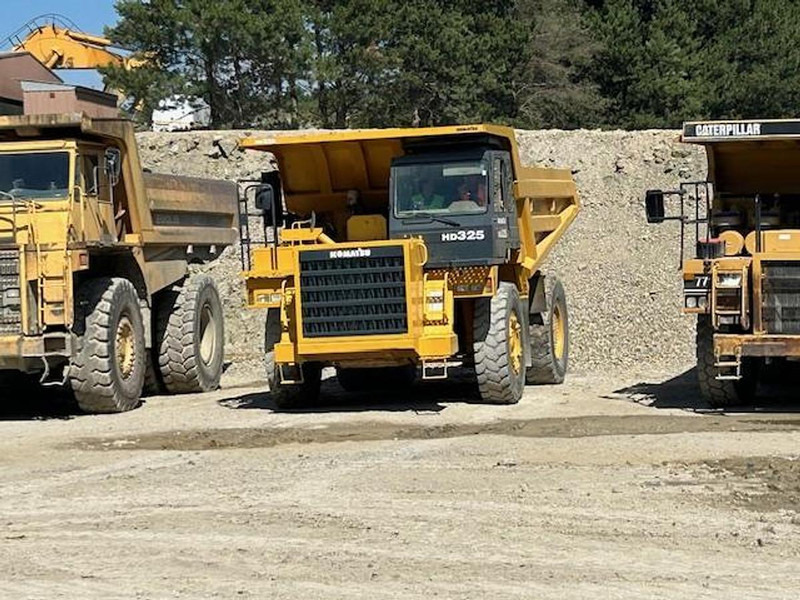 Kiepwagen Komatsu HD325-6KE: afbeelding 15 Kiepwagen Komatsu HD325-6KE: afbeelding 15
