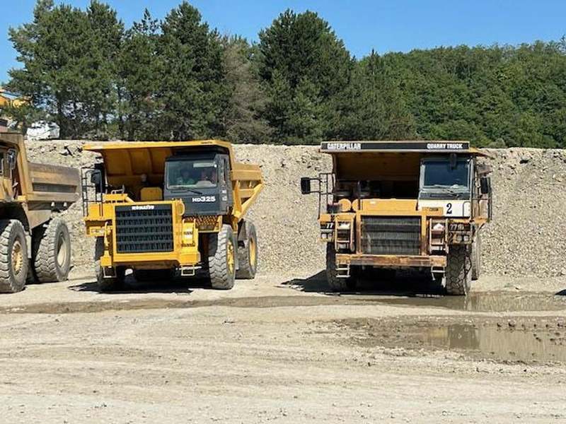 Kiepwagen Komatsu HD325-6KE: afbeelding 16 Kiepwagen Komatsu HD325-6KE: afbeelding 16