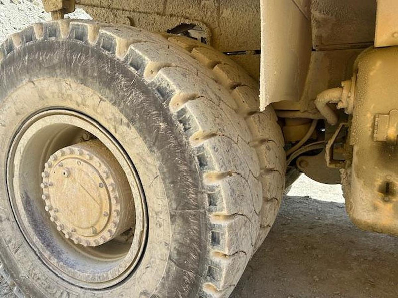 Kiepwagen Komatsu HD325-6KE: afbeelding 11 Kiepwagen Komatsu HD325-6KE: afbeelding 11