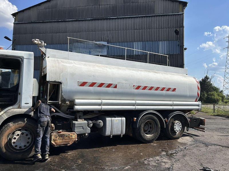 Renault 320 - Tankwagen: afbeelding 5 Renault 320 - Tankwagen: afbeelding 5