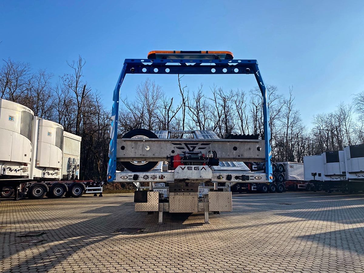 PROMAX 3 AXLE TRUCK CARRIER - Autotransport oplegger: afbeelding 4 PROMAX 3 AXLE TRUCK CARRIER - Autotransport oplegger: afbeelding 4