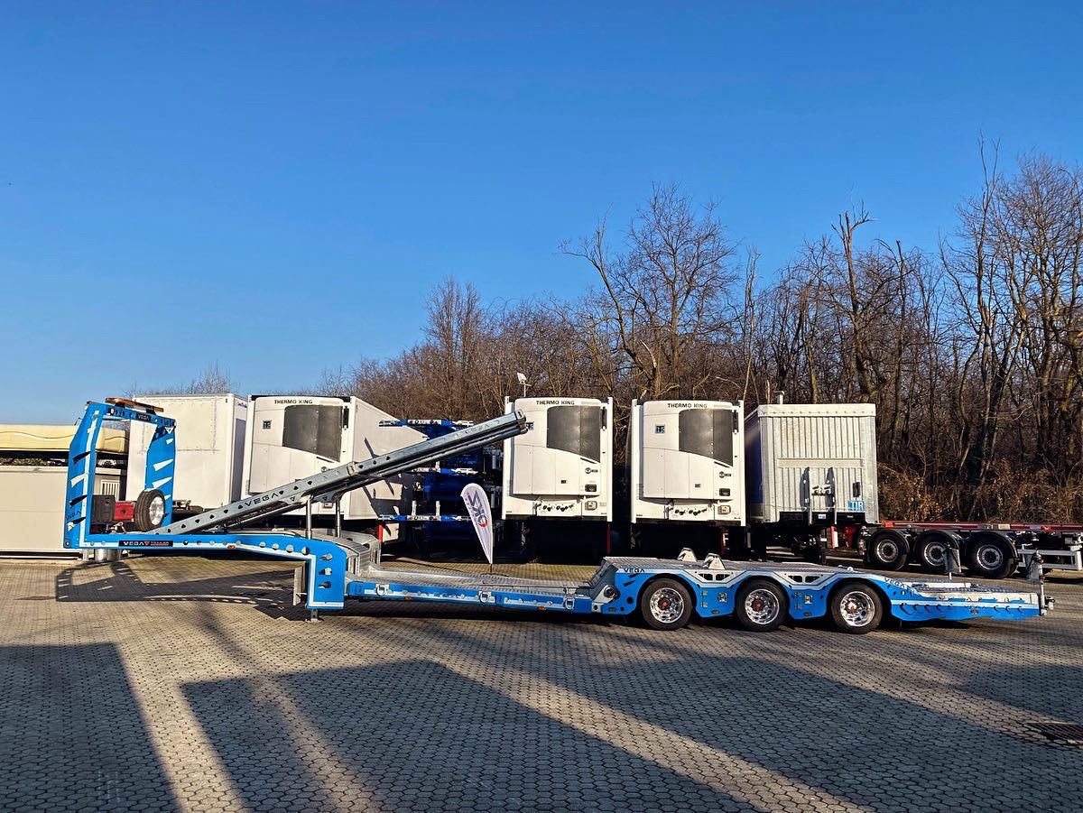 PROMAX 3 AXLE TRUCK CARRIER - Autotransport oplegger: afbeelding 5 PROMAX 3 AXLE TRUCK CARRIER - Autotransport oplegger: afbeelding 5