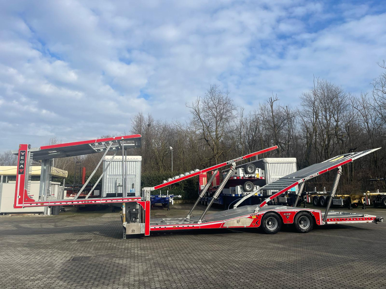 Vega Trailer 2 Axle Jeep Transporter (Vehicles) - Autotransport oplegger: afbeelding 1 Vega Trailer 2 Axle Jeep Transporter (Vehicles) - Autotransport oplegger: afbeelding 1