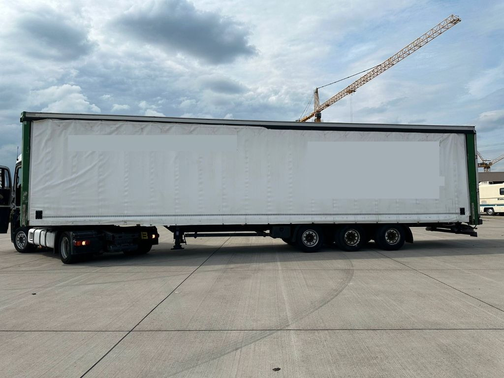 Kögel SN 24 * GETRÄNKE * HUBDACH * SAF-ACHSEN * - Schuifzeiloplegger: afbeelding 4 Kögel SN 24 * GETRÄNKE * HUBDACH * SAF-ACHSEN * - Schuifzeiloplegger: afbeelding 4