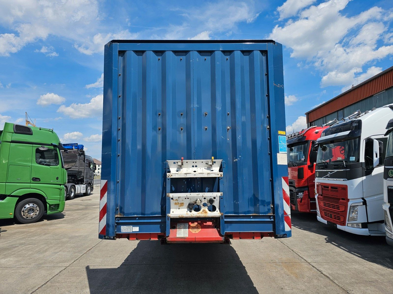 Krone SD / P * PLATEAU * STAHLMATTEN * BPW * RUNGEN * - Open bak met boorden oplegger: afbeelding 2 Krone SD / P * PLATEAU * STAHLMATTEN * BPW * RUNGEN * - Open bak met boorden oplegger: afbeelding 2