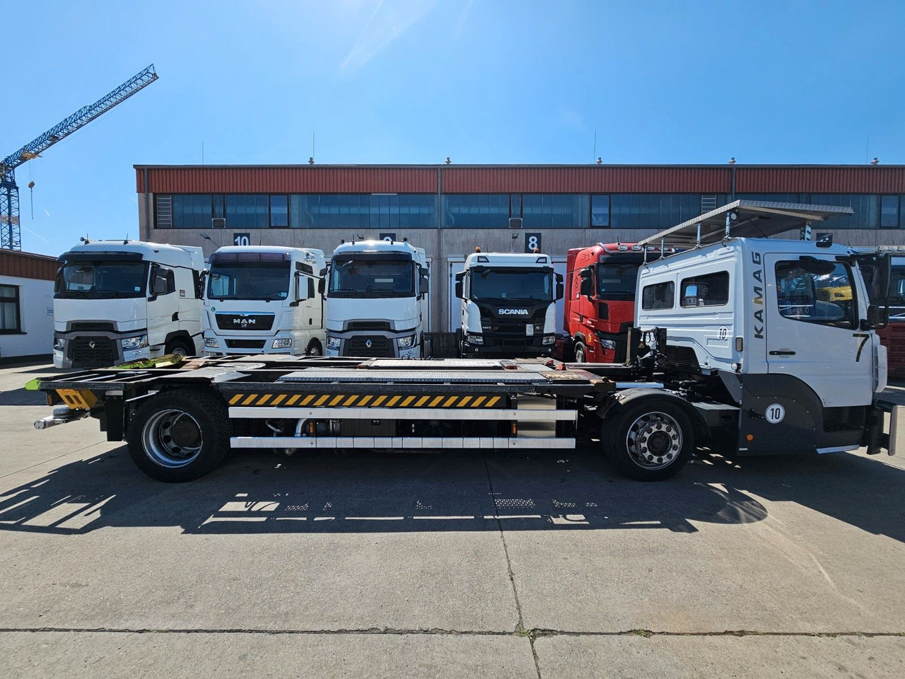 Mercedes-Benz KAMAG * WBH25 * UMSETZER * KLIMA * STANDHEIZ. * - Containertransporter/ Wissellaadbak vrachtwagen: afbeelding 4 Mercedes-Benz KAMAG * WBH25 * UMSETZER * KLIMA * STANDHEIZ. * - Containertransporter/ Wissellaadbak vrachtwagen: afbeelding 4
