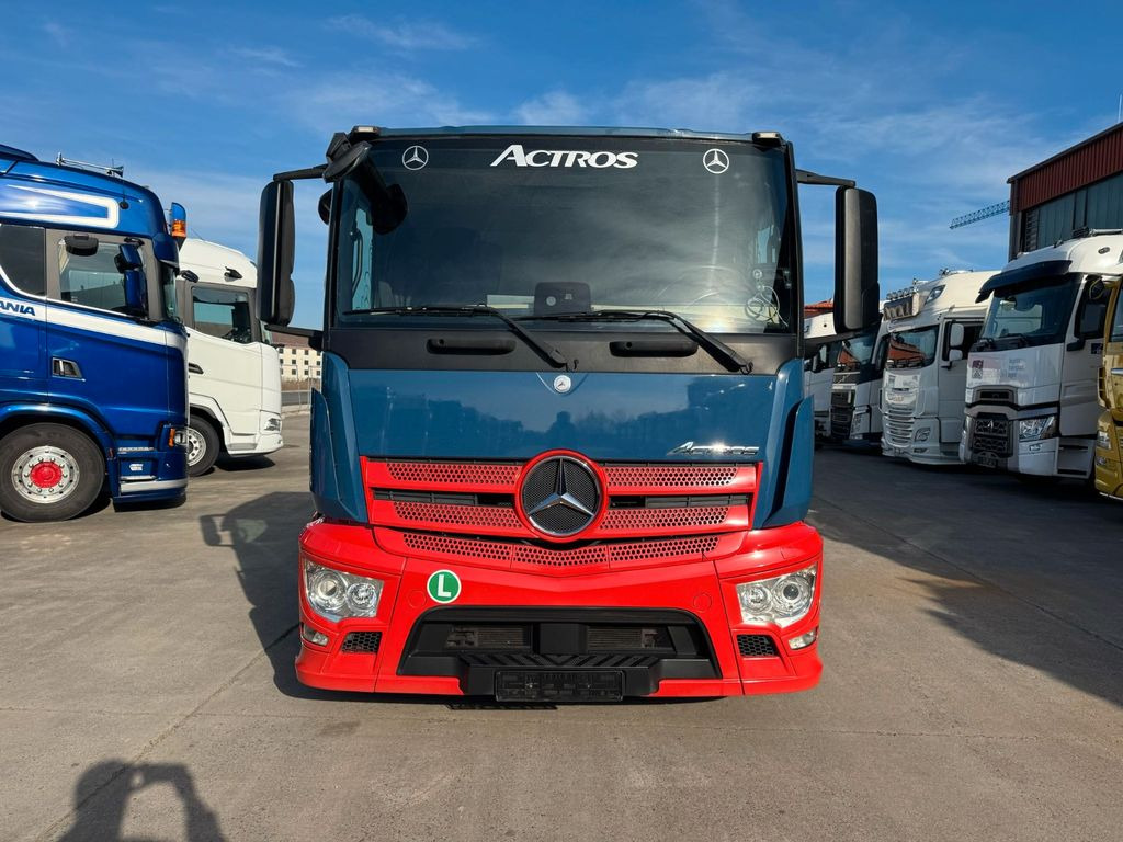 Mercedes-Benz ACTROS 1843 * AUTOTRANSPORTER * LEDER * ACC * - Trekker: afbeelding 3 Mercedes-Benz ACTROS 1843 * AUTOTRANSPORTER * LEDER * ACC * - Trekker: afbeelding 3