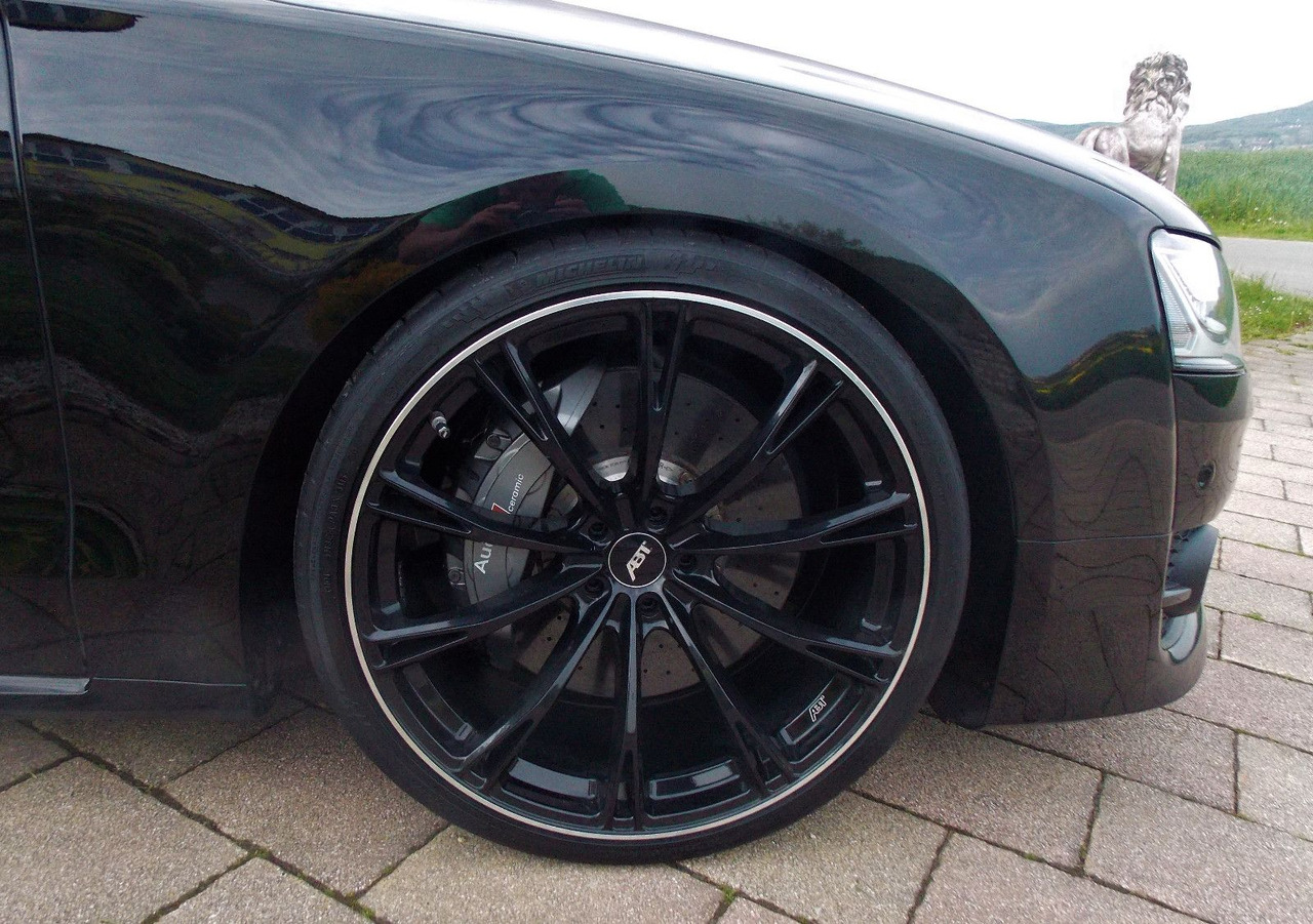 Audi S8 plus original ABT 519kW 320km/h mit 22 Zoll - Sedan: afbeelding 5 Audi S8 plus original ABT 519kW 320km/h mit 22 Zoll - Sedan: afbeelding 5