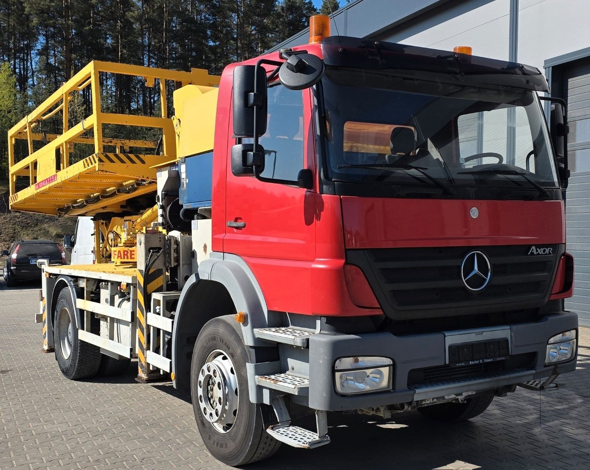 Mercedes-Benz Axor 1824 - Vrachtwagen hoogwerker: afbeelding 5 Mercedes-Benz Axor 1824 - Vrachtwagen hoogwerker: afbeelding 5