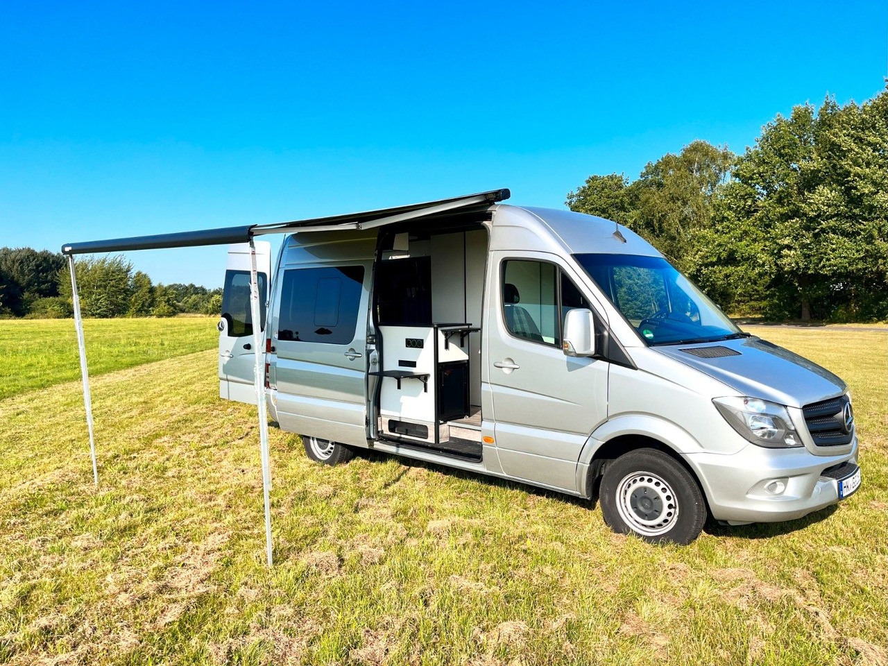 Mercedes-Benz Sprinter 3,5t Solar / Dusche / WC - Buscamper: afbeelding 1 Mercedes-Benz Sprinter 3,5t Solar / Dusche / WC - Buscamper: afbeelding 1