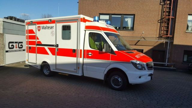 Mercedes-Benz Sprinter 516 / ATM 0km / WAS Koffer Mercedes-Benz Sprinter 516 / ATM 0km / WAS Koffer - Ambulance: afbeelding 1 Mercedes-Benz Sprinter 516 / ATM 0km / WAS Koffer Mercedes-Benz Sprinter 516 / ATM 0km / WAS Koffer - Ambulance: afbeelding 1