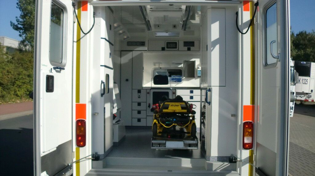 Ambulance Mercedes-Benz Sprinter 516  // Mod. 2014 // 1 J Garantie //: afbeelding 14