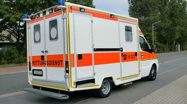 Mercedes-Benz Sprinter 516 WAS 12 Monate Garantie // - Ambulance: afbeelding 5 Mercedes-Benz Sprinter 516 WAS 12 Monate Garantie // - Ambulance: afbeelding 5